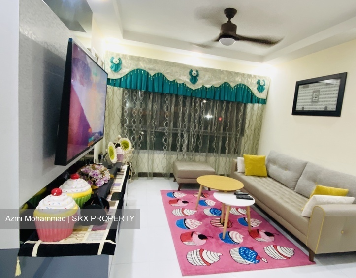 Pasir Ris Street 51 thumbnail photo